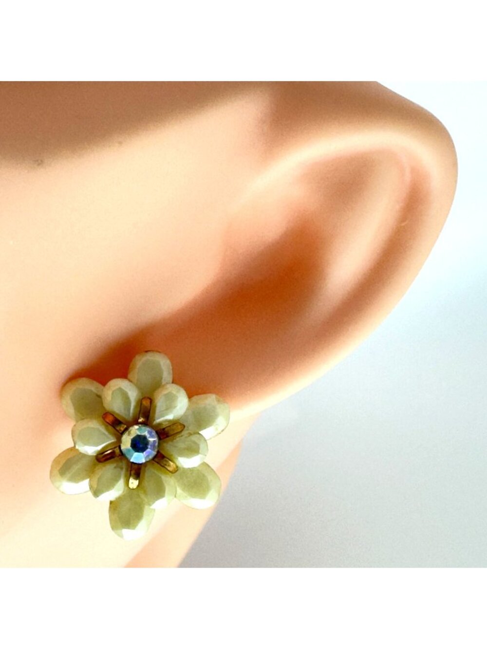 Flower Clip-On Earrings With Plastic Petals & Rhinestone Center 1 Inch Vtg